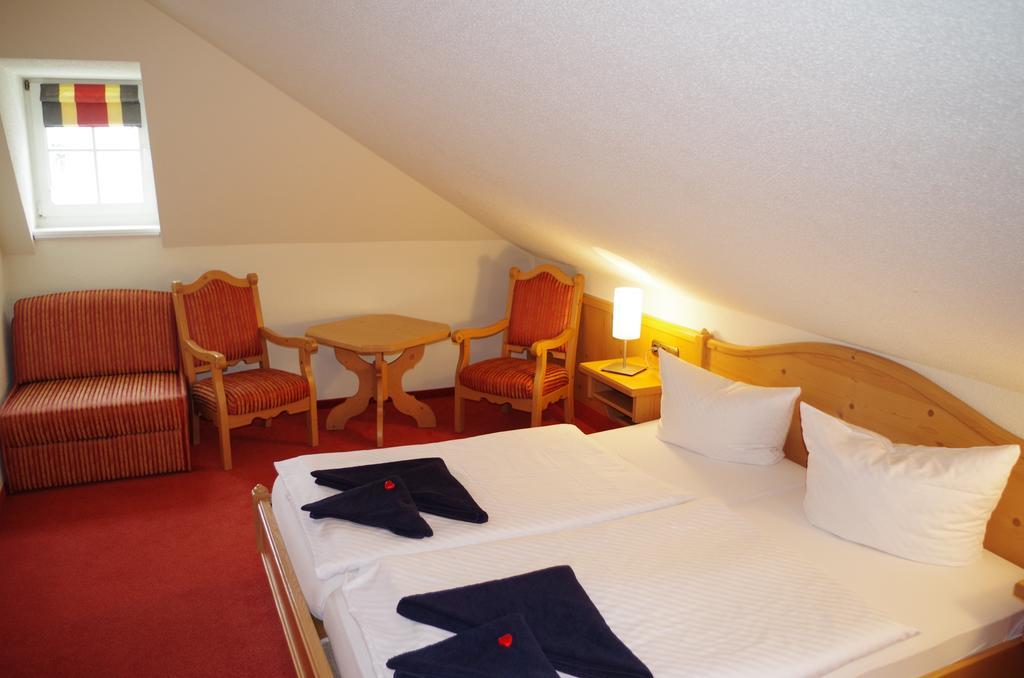 Hotel Alttolkewitzer Hof Dresde Extérieur photo