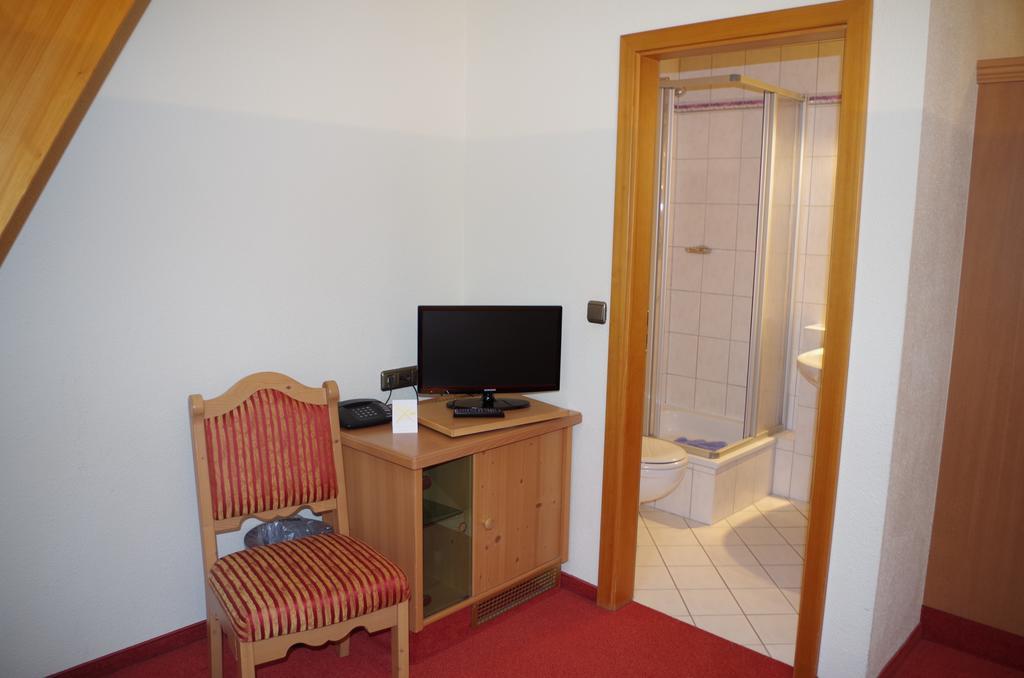 Hotel Alttolkewitzer Hof Dresde Extérieur photo